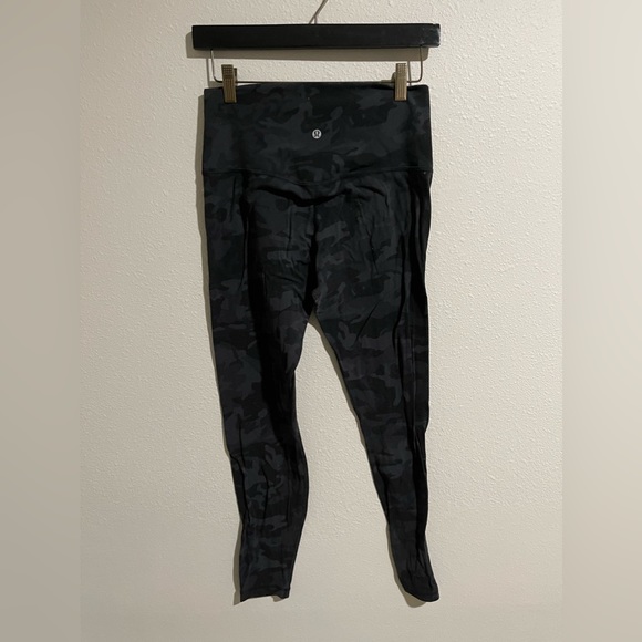 Lululemon black camo aligns - Picture 2 of 2